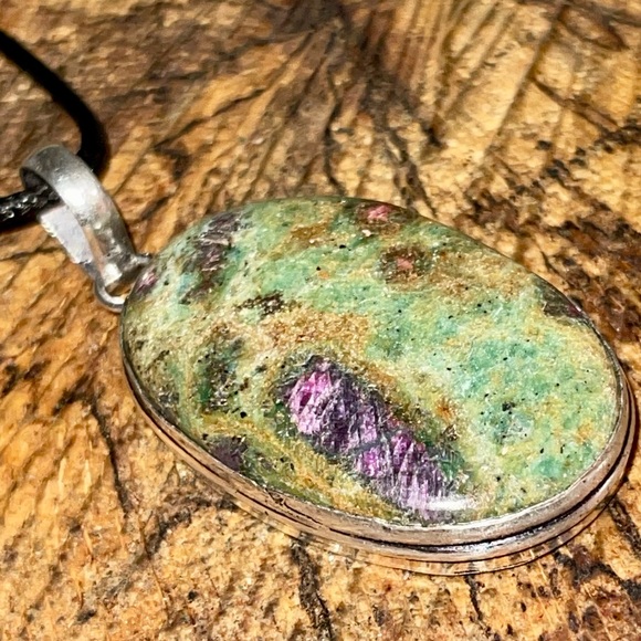 Green Ruby Fuchsite Pendant 2 1/4” - Picture 7 of 15
